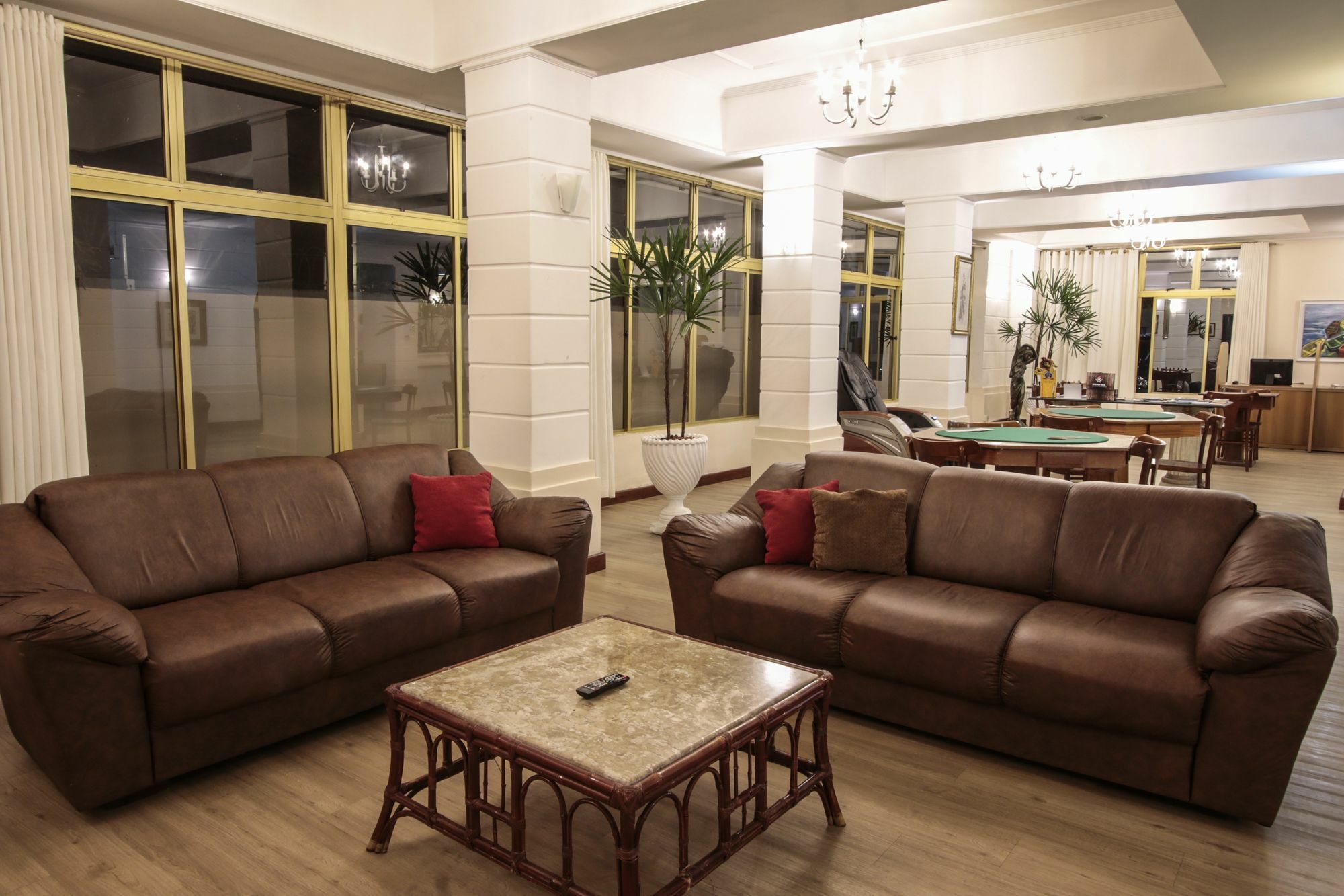 Hotel Encantos Lexus Ingleses
