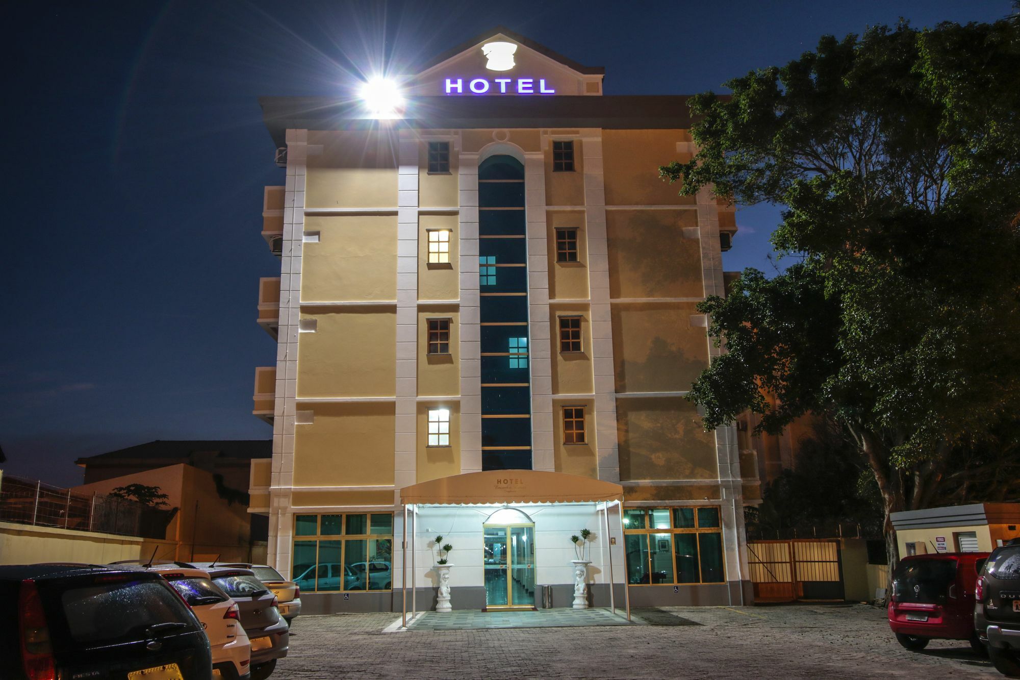 Hotel Encantos Lexus Ingleses 4*